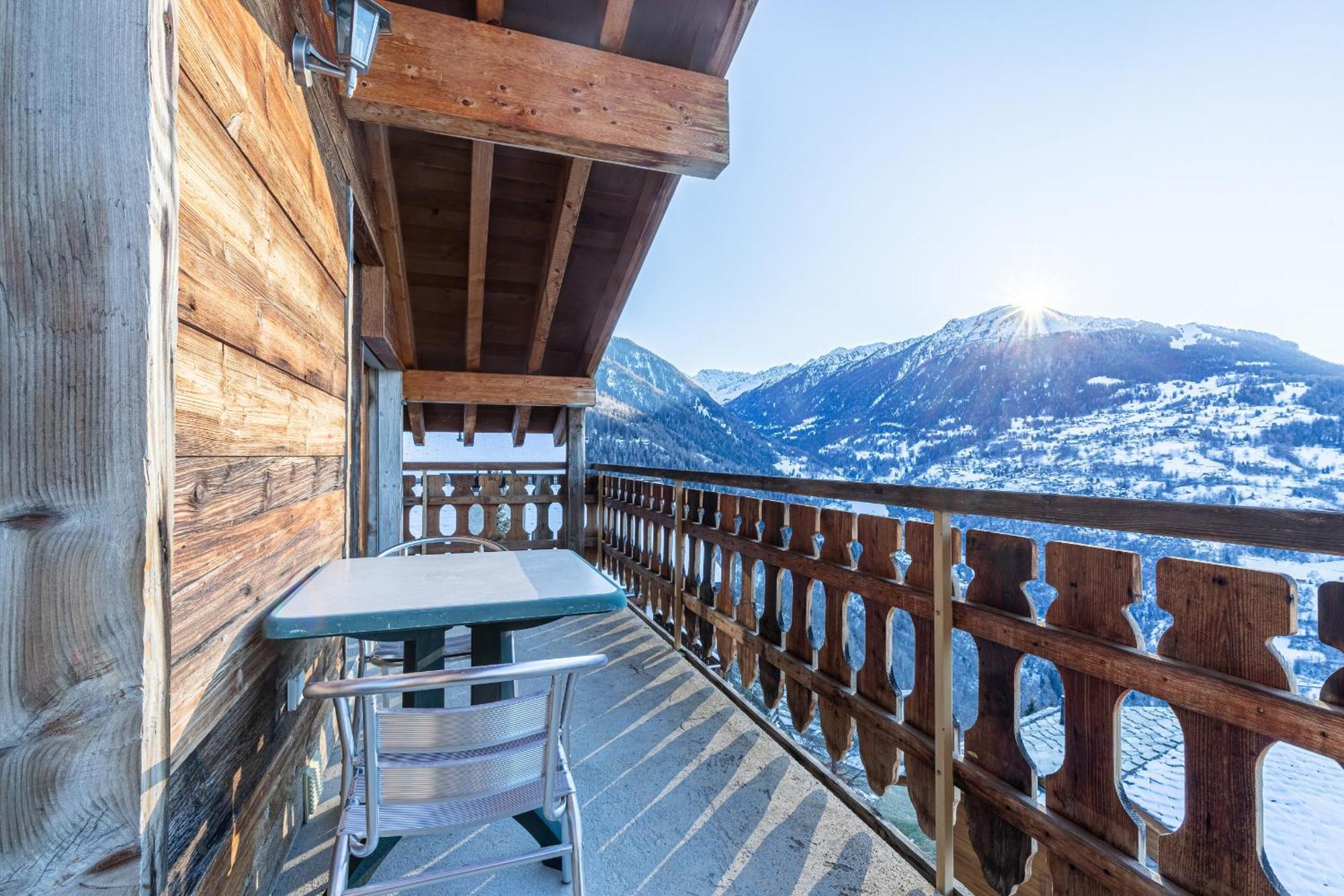 Balcons Du Soleil Sunny & Mountain Apartments By Alpvision Residences Veysonnaz Bagian luar foto